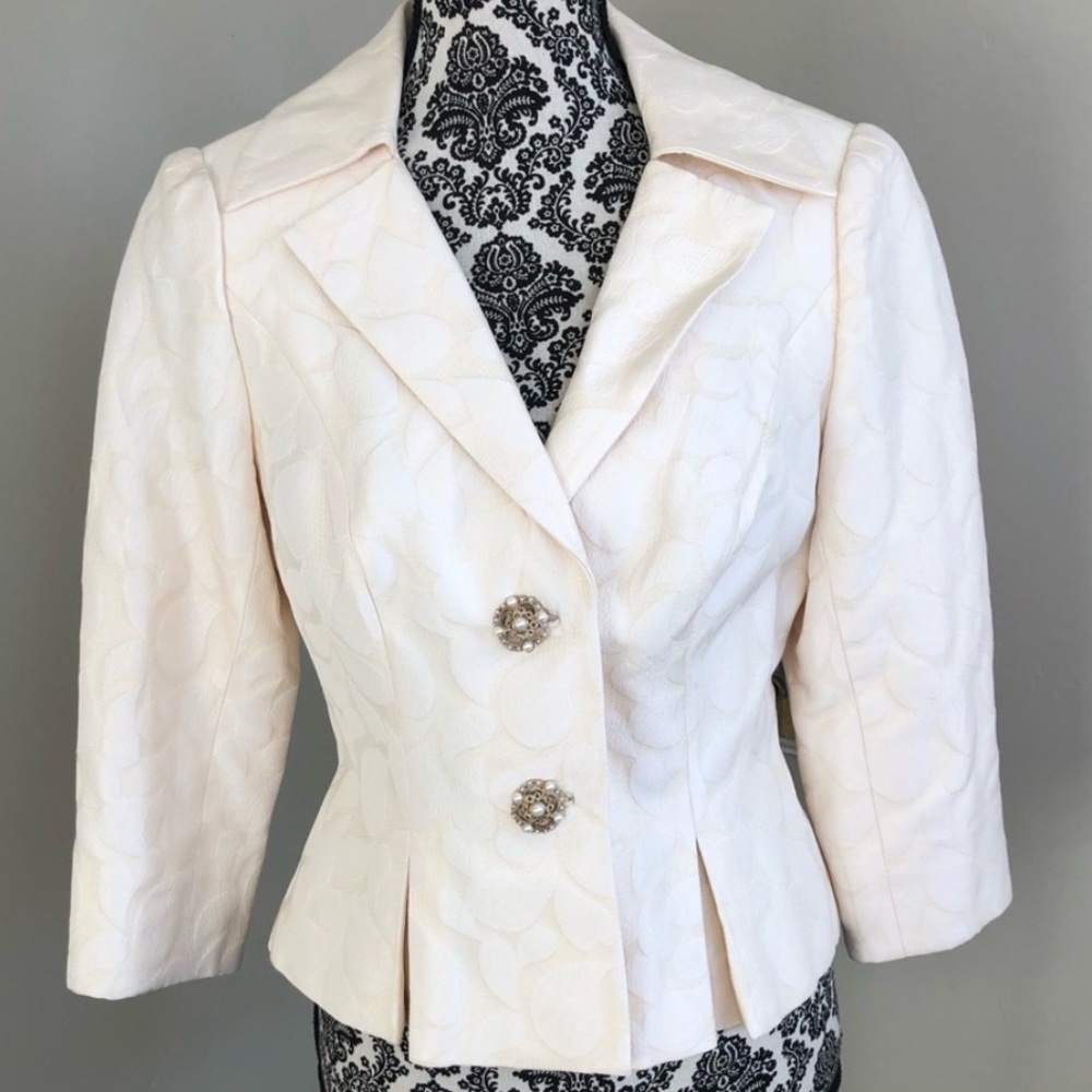Kay Unger Vintage off white peplum blazer jacket